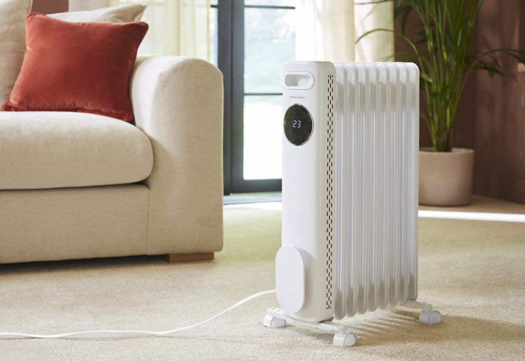 Morphy Richards HeatFlux 2kw Digital Oil Filled Radiator with Remote Control