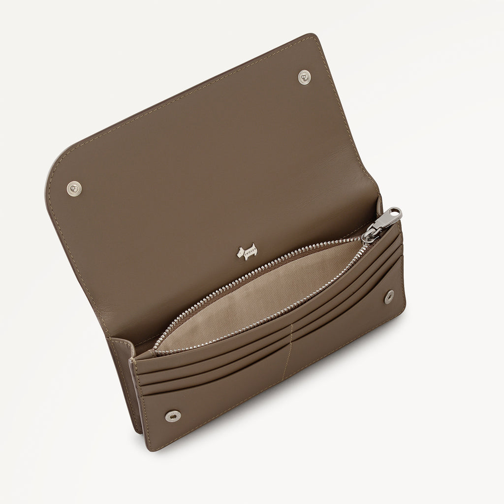 Pockets - Large Bifold Purse