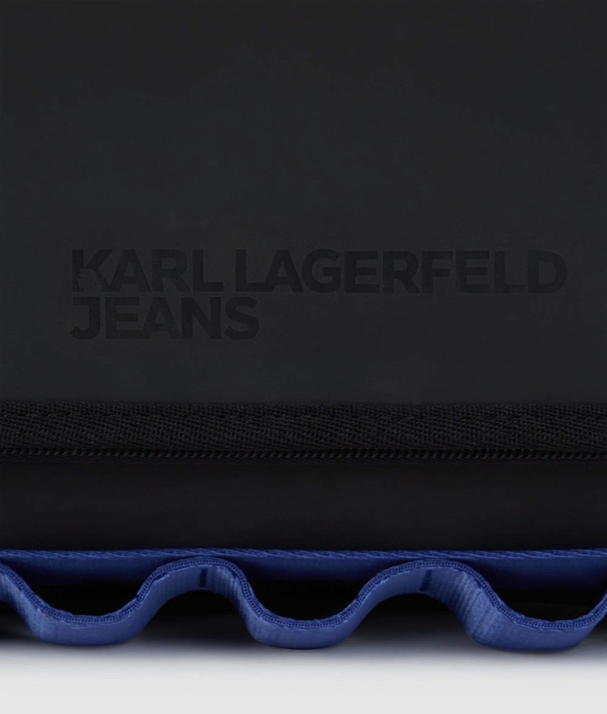 Sac à linge avec sangle