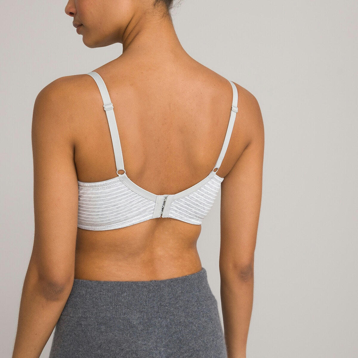 Soutien-gorge d'allaitement sans armatures