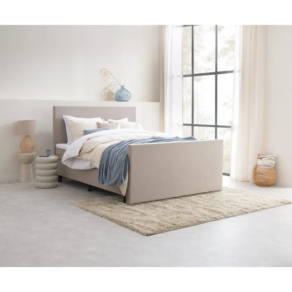 Boxspring met voetbord Liv egaal - beige - 120x200 cm - slanke poot