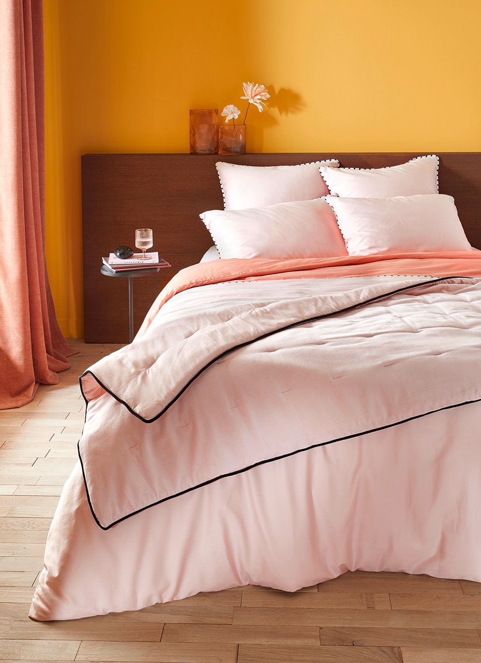 VASE EN VERRE STRIÉ - FORME DEMI-LUNE ROUX