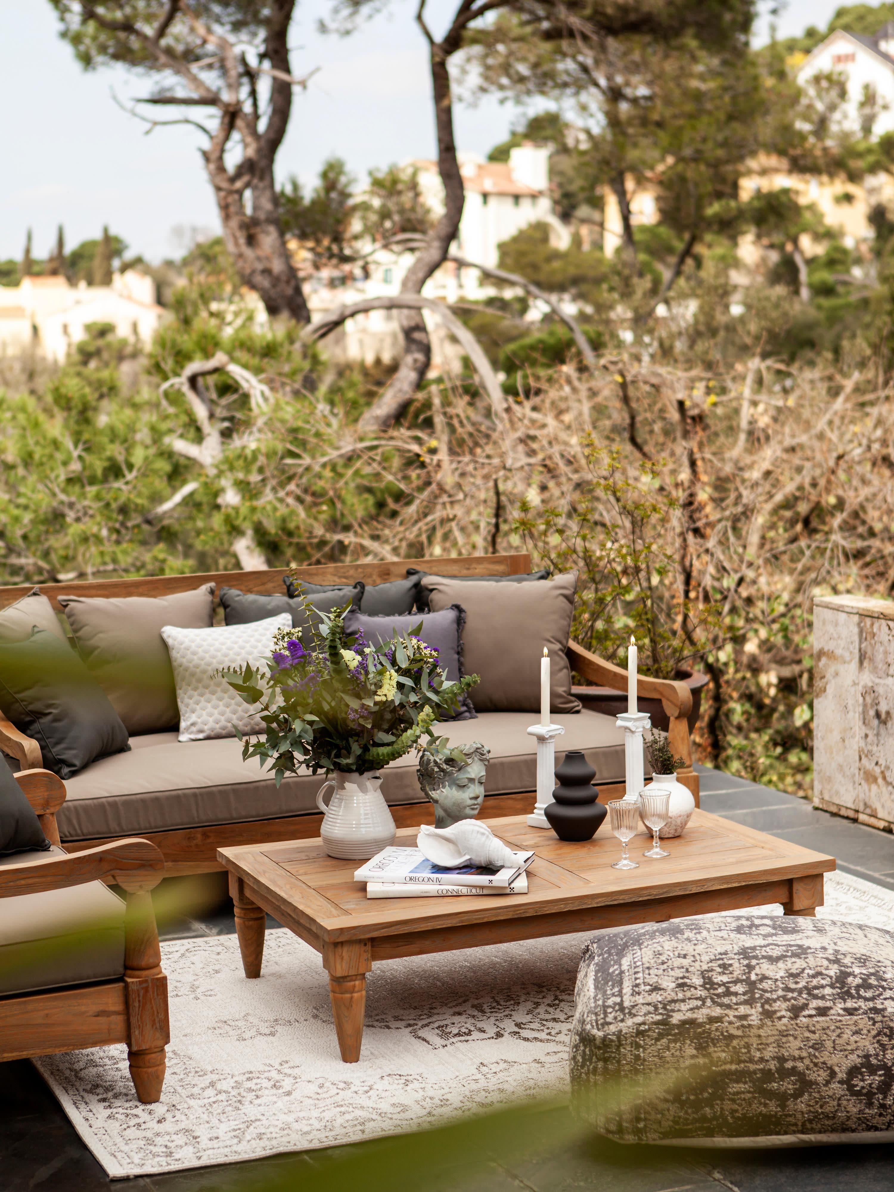 Couchtisch Bali aus Teakholz