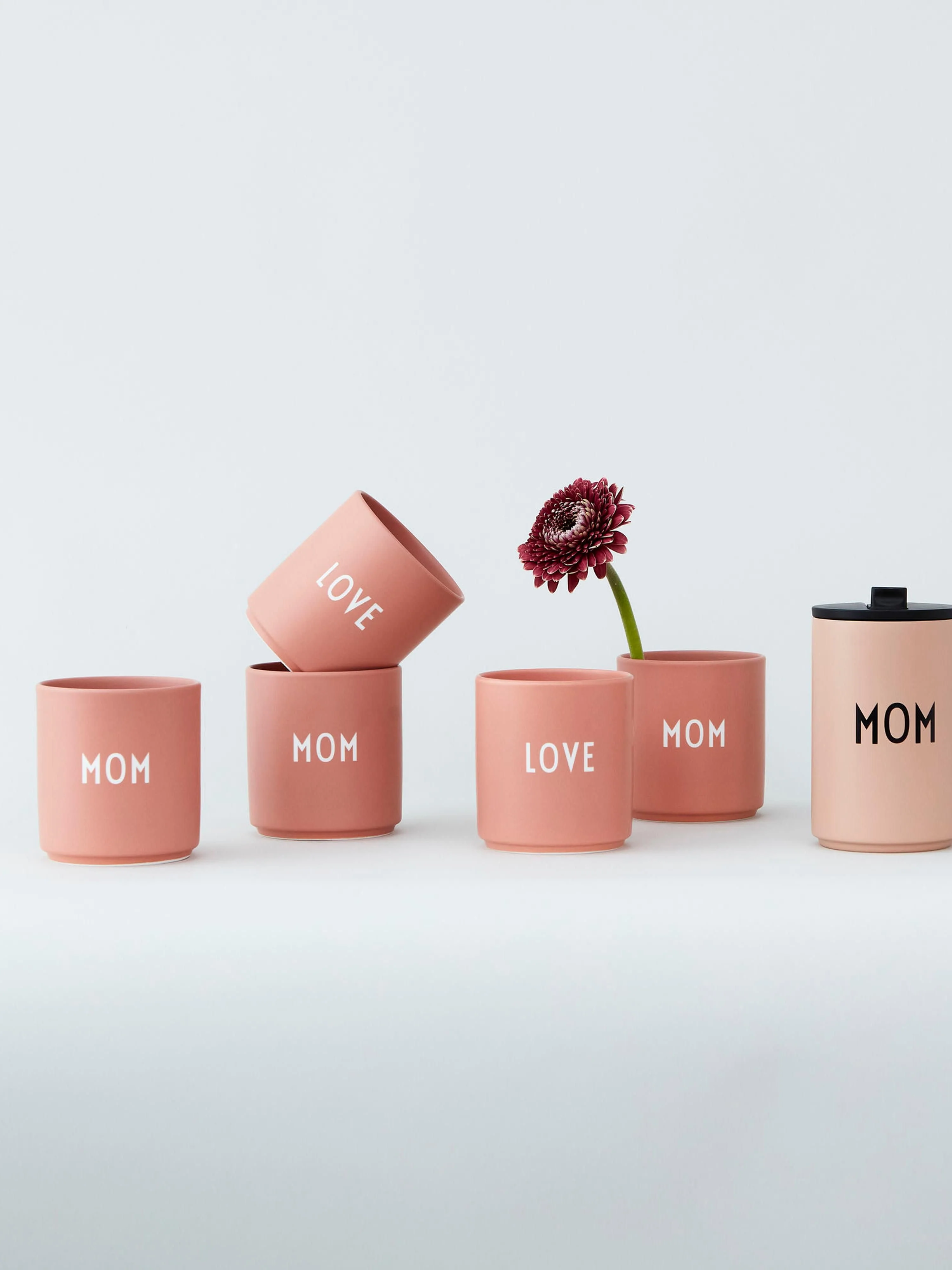 Design-Kaffeebecher Mom/Love