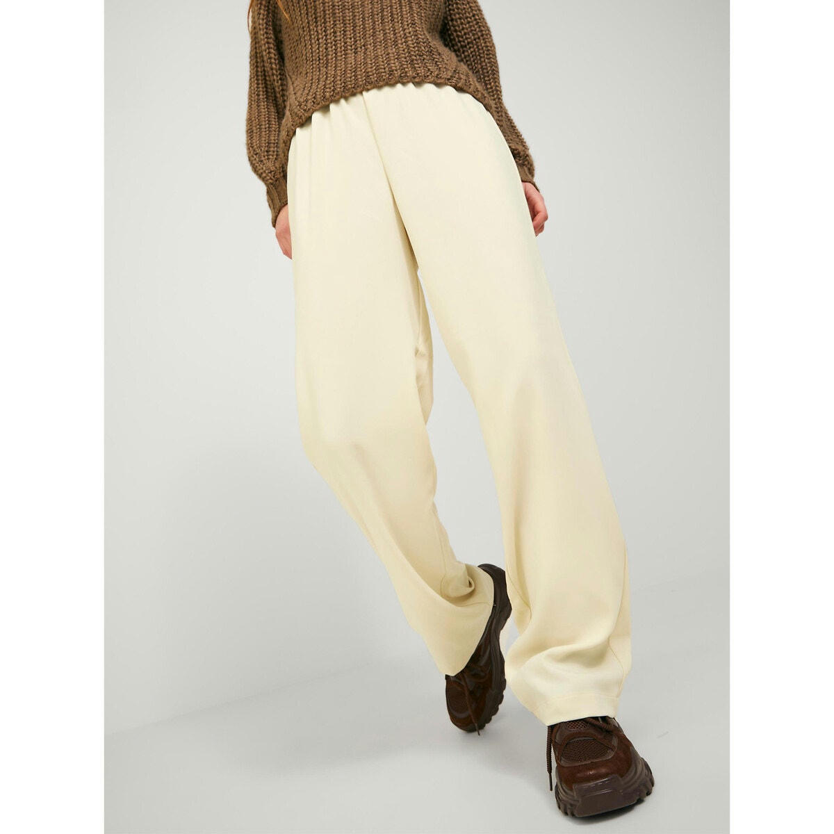 Pantalon coupe droite, taille haute