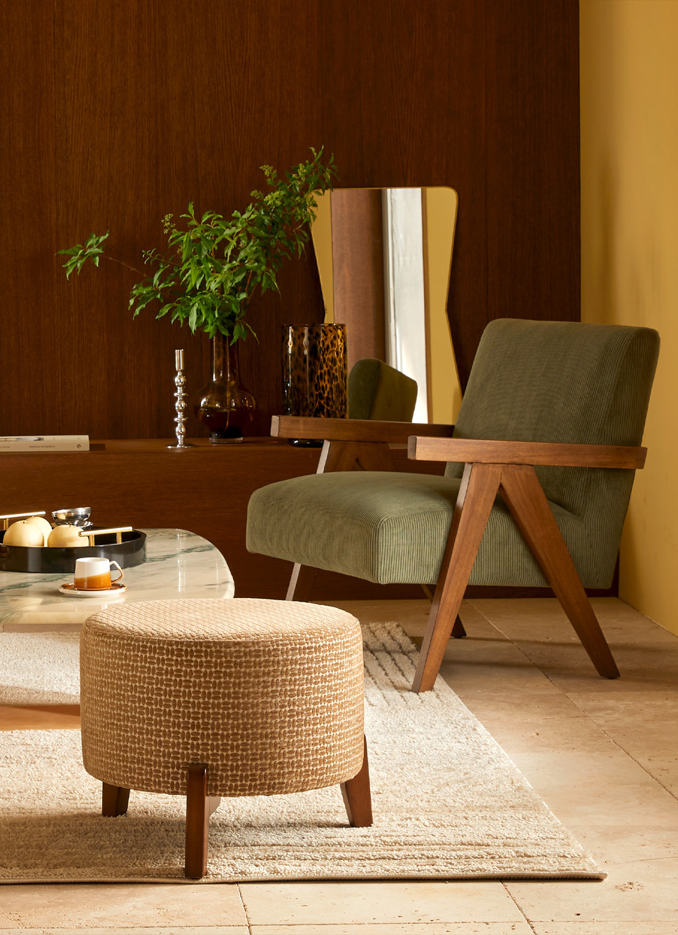 POUF EN TISSU à 3 PIEDS ÉCRU / TABAC