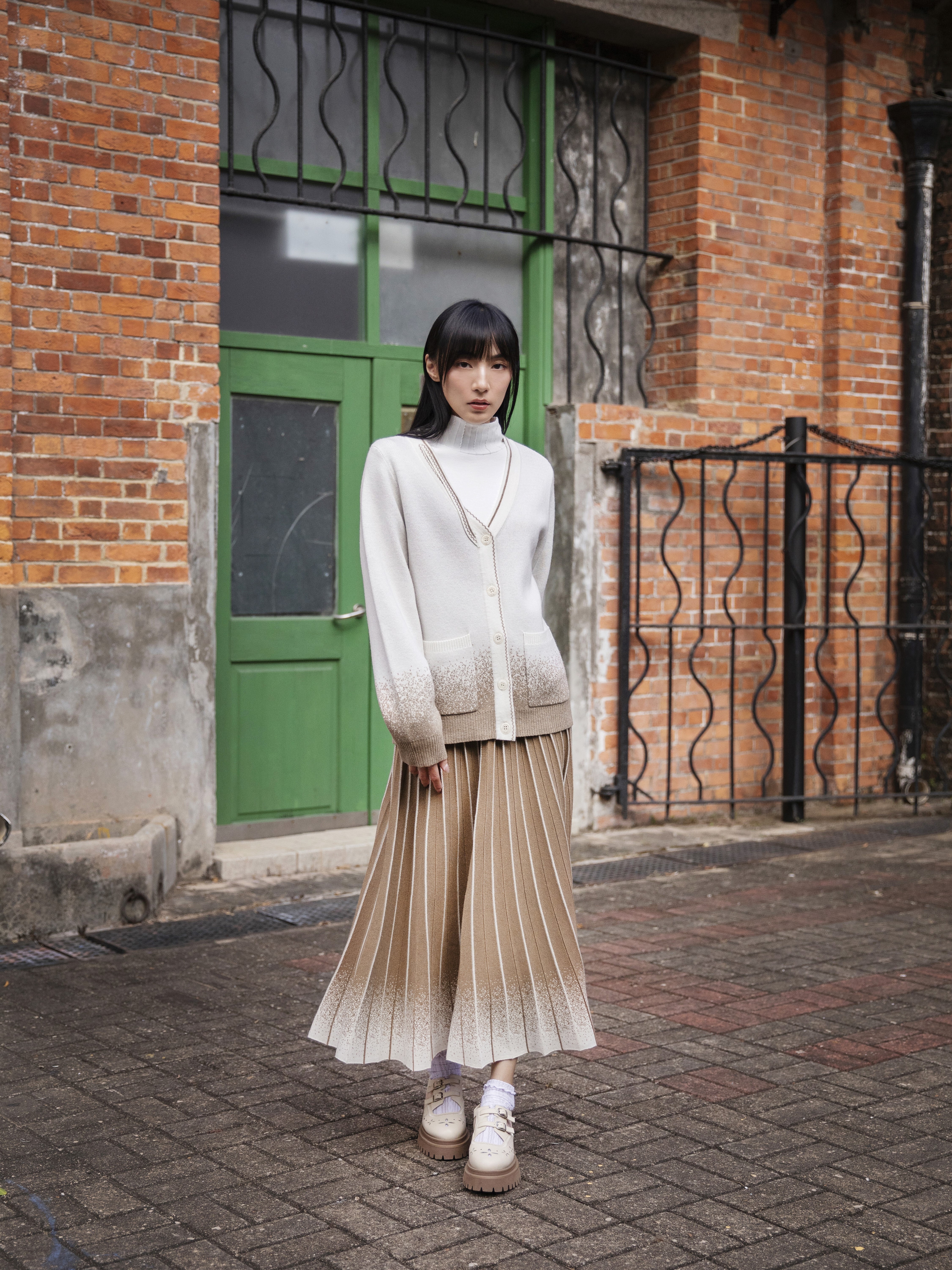 Contrast-stitch Cardigan - 25WDJ276U