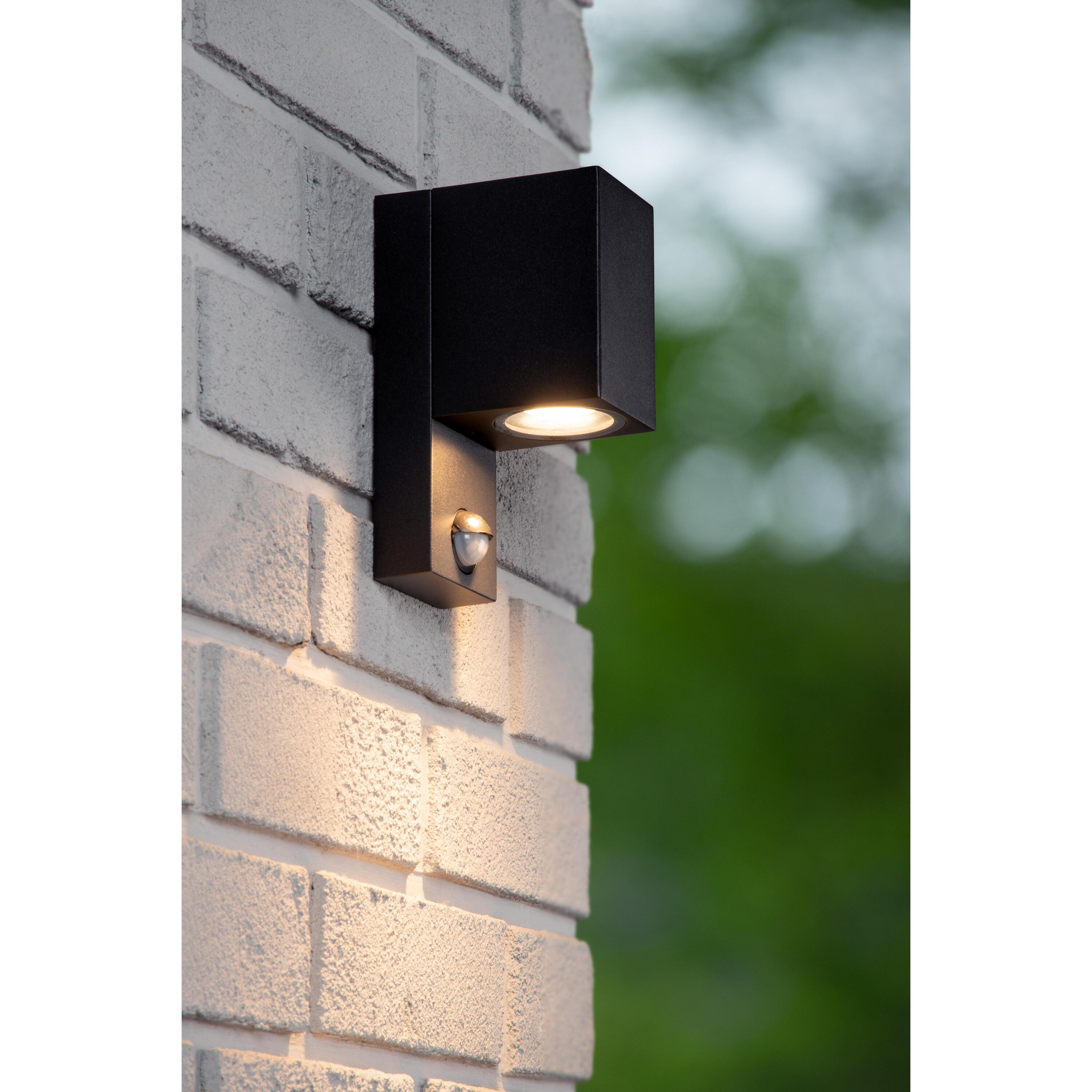Zaro 1 wandlamp buiten met sensor IP65 vierkant zwart