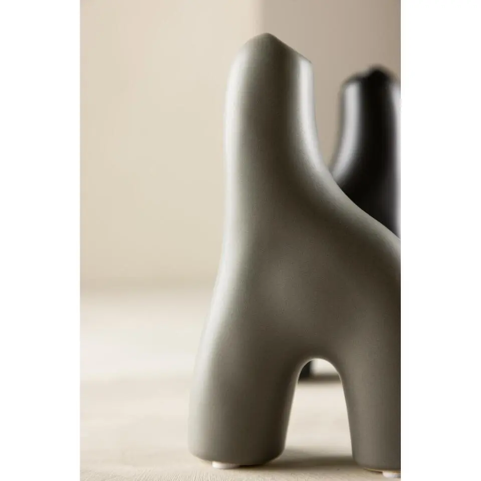 Nest of Nora Keramische vaas - 16 cm - Donkergrijs