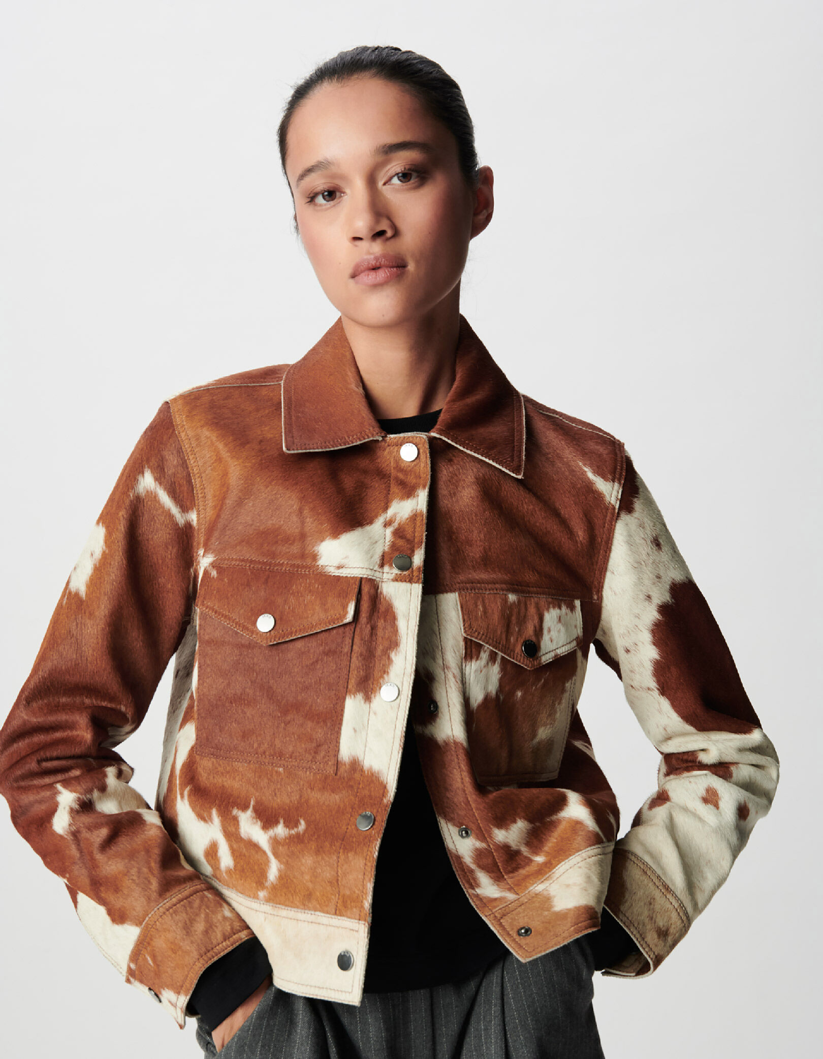 Veste courte en cuir marron motif vache Femme