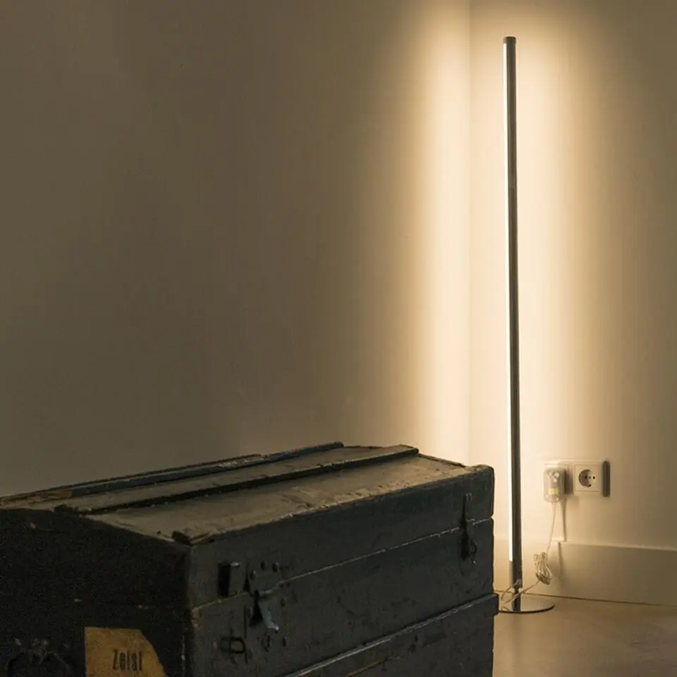 Qazqa vloerlamp line-up zilverkleurig ge?ntegreerde led