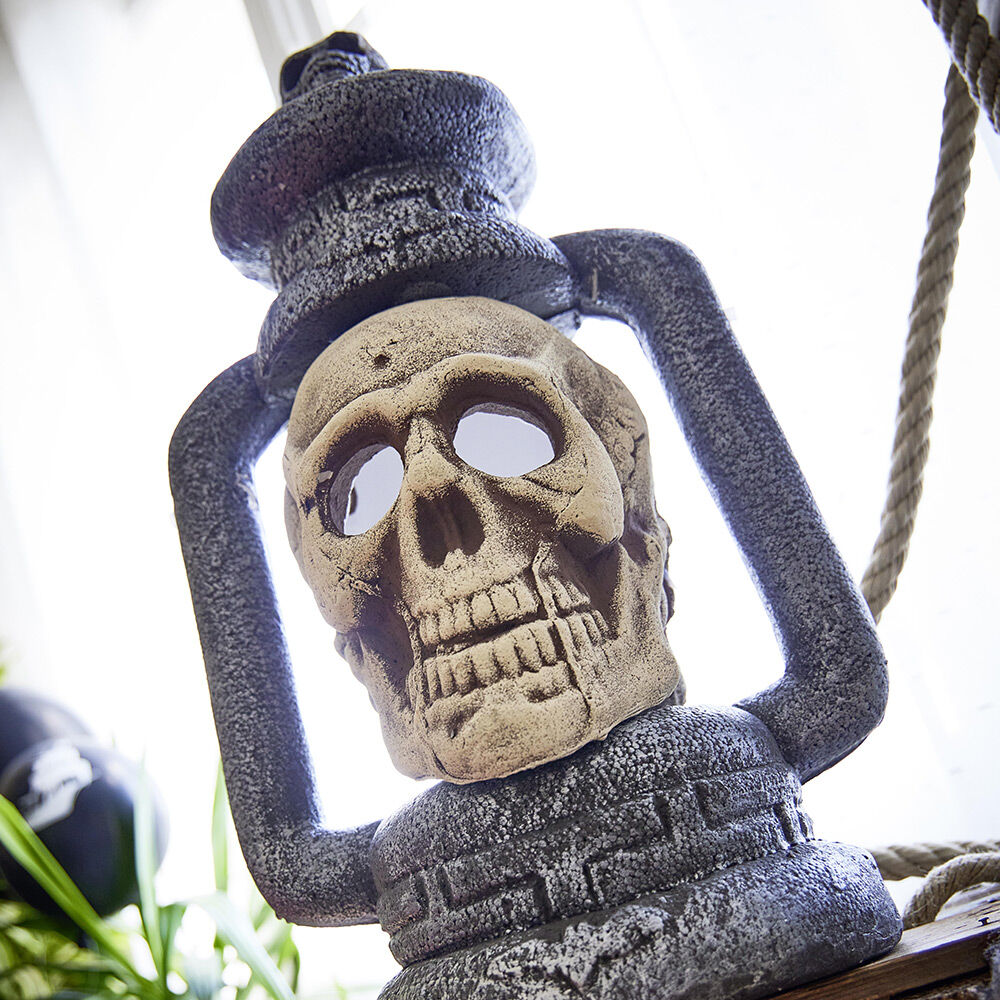 Lanterne Halloween tête de mort grise et blanche