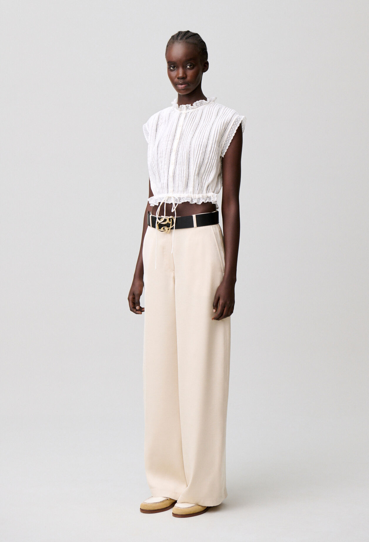 Chemise courte sans manches
