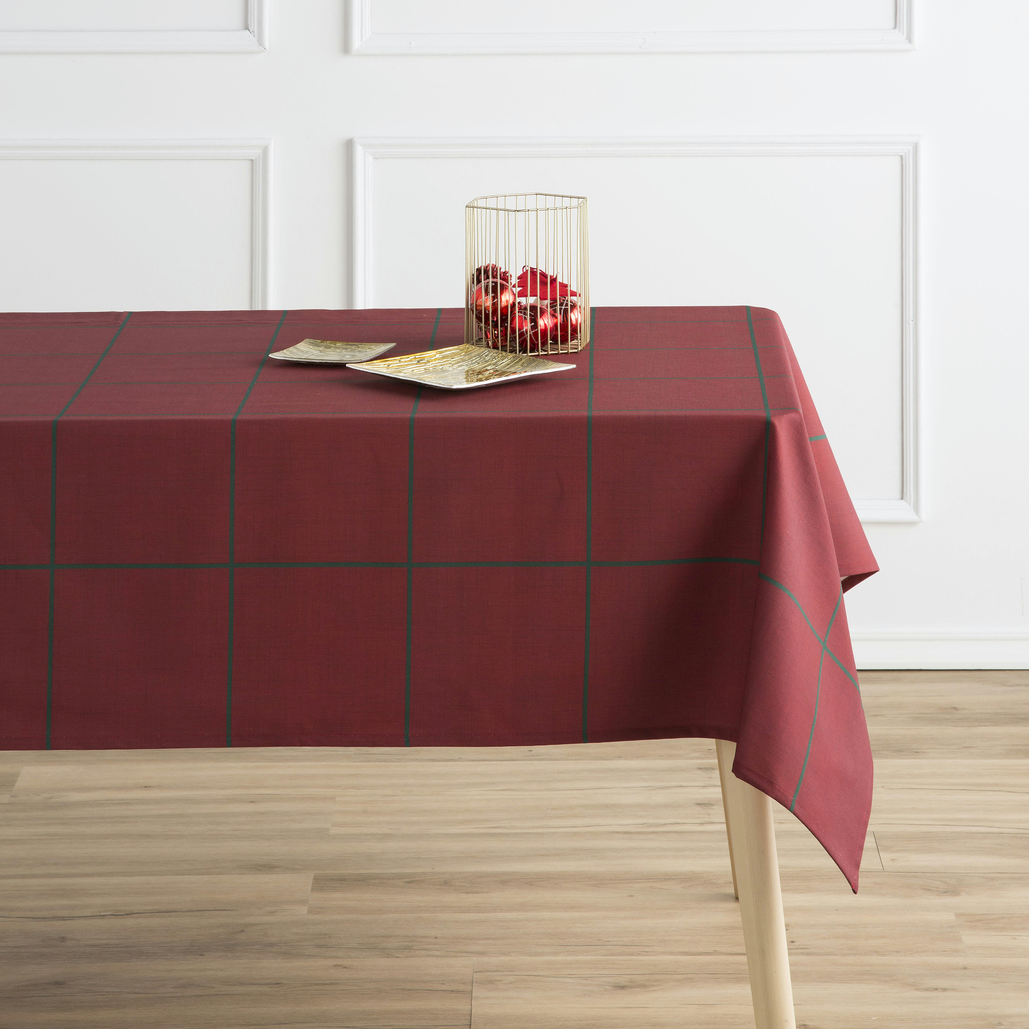 WINDOWS ROJO - Nappe imprimée rouge avec traitement anti-taches coton 140x200 cm