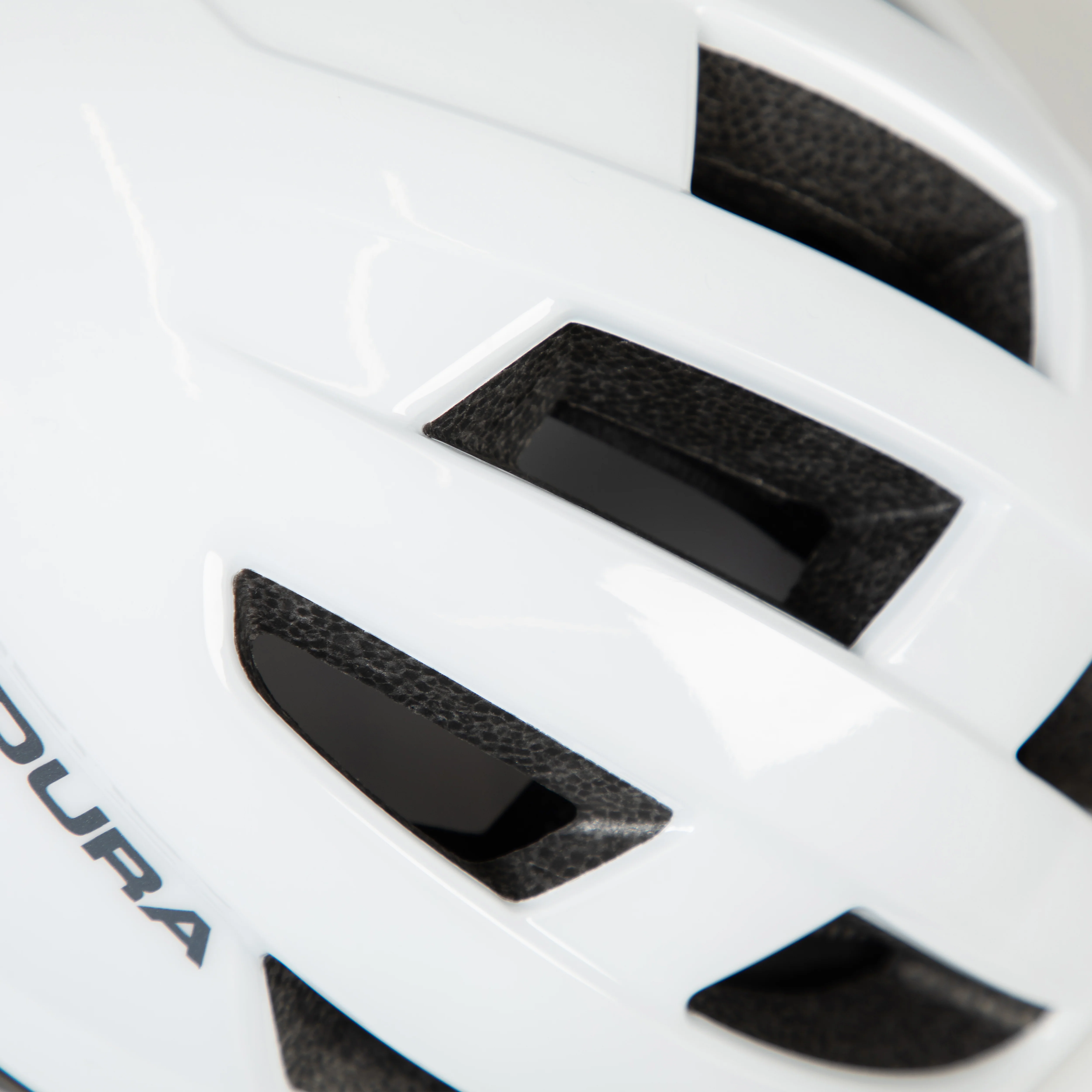 Xtract Mips® Helmet - White
