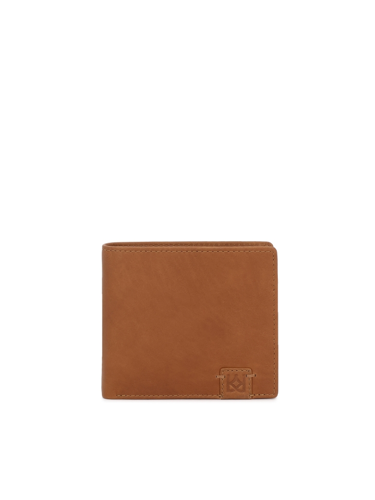 Leather wallet in a warm shade of brown