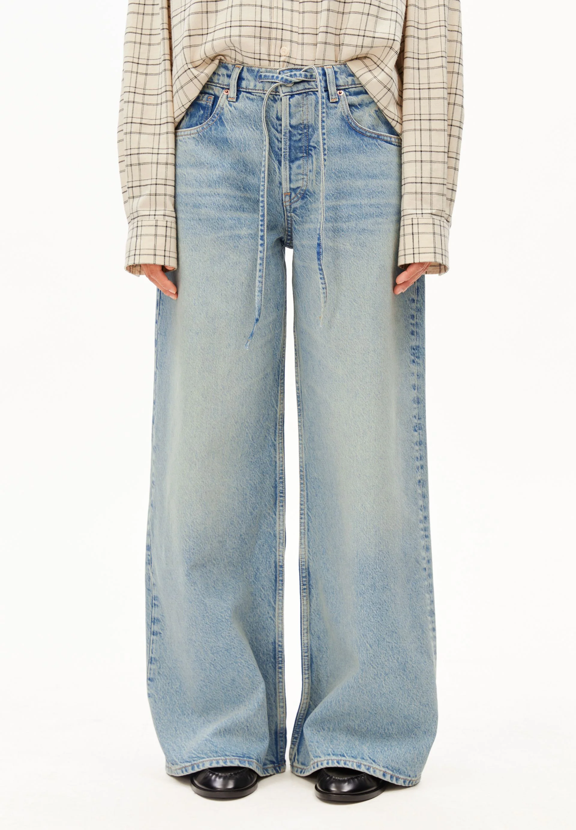 ASTRAEAAS WIDE LEG JEANS