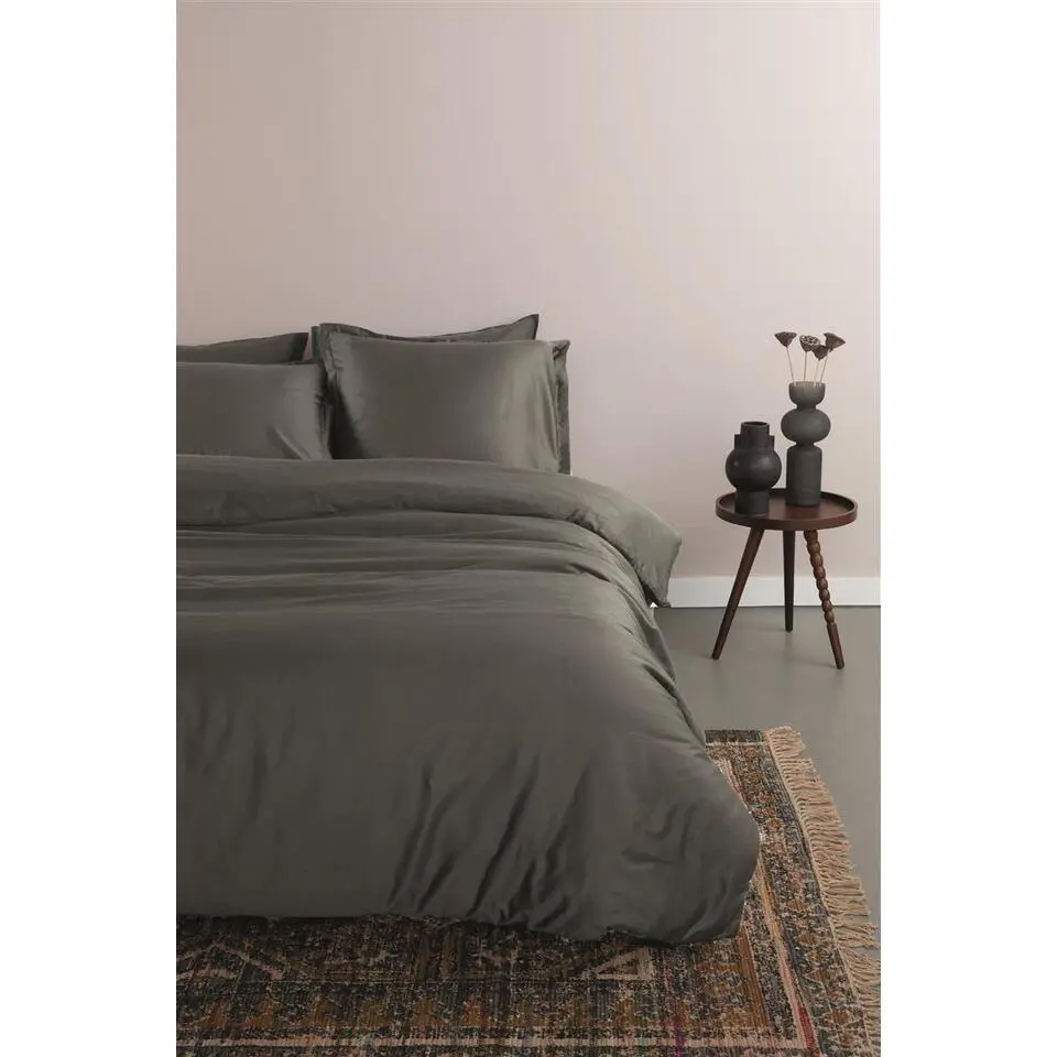 Ambiante Satin Uni dekbedovertrek - 140x200/220 - Donker Grijs