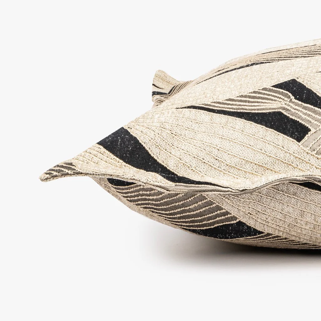 Capa de Almofada Folhas Preto ALBA