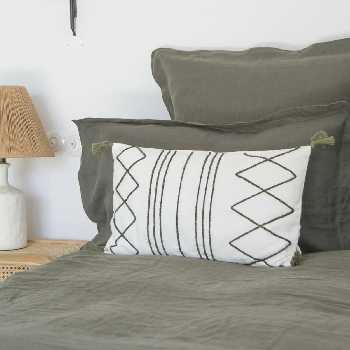 HORTENSE - Drap plat lin lavé  240x300 vert kaki