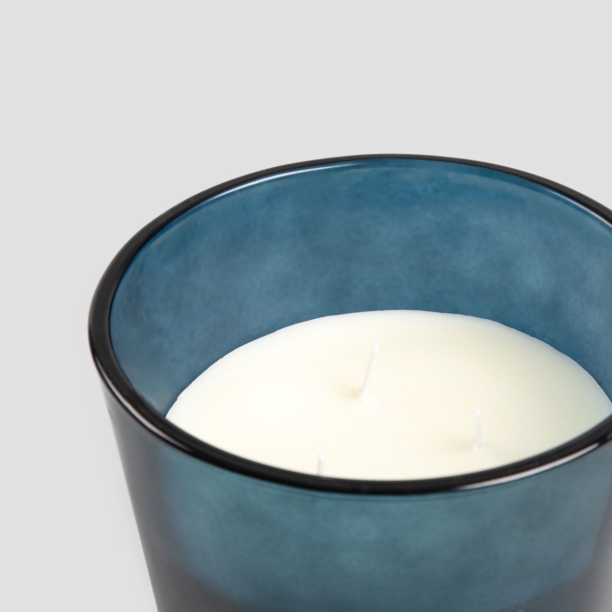 Świeca zapachowa EMBER Intense Noir 1175 g