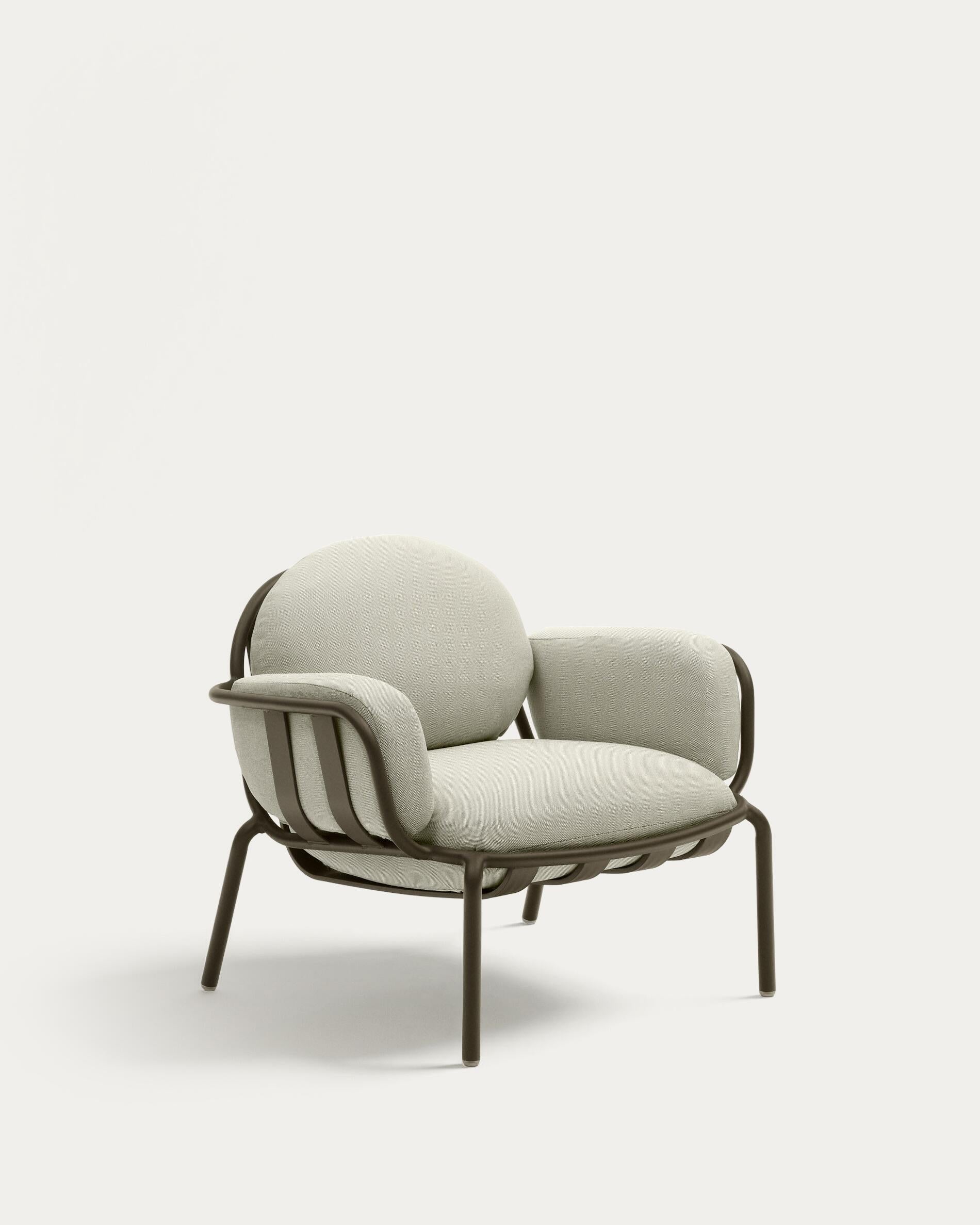 Joncols outdoor armchair in aluminium with green painted finish and beige cushions