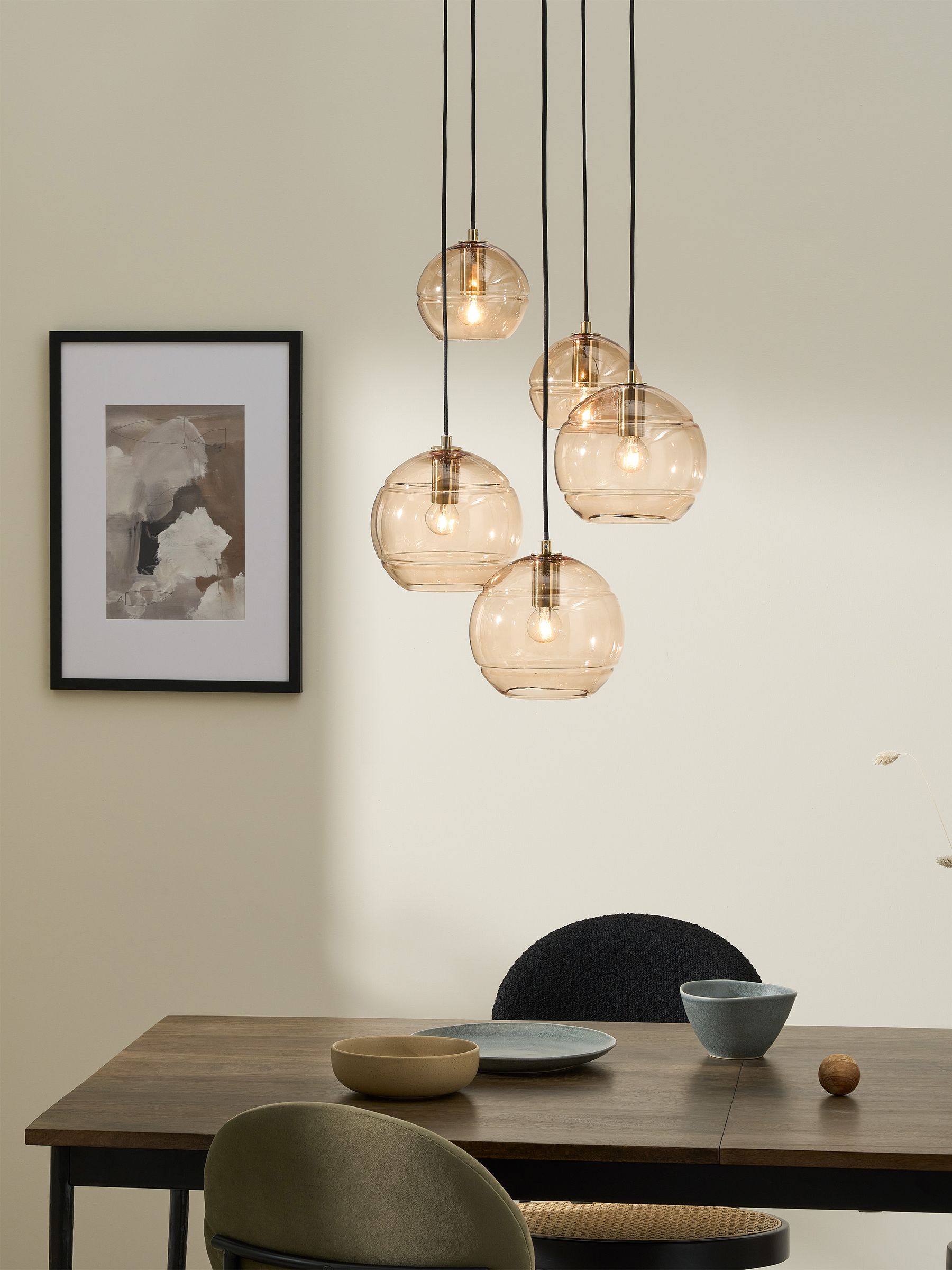 Mika 5 Cluster Light in Black/Champagne