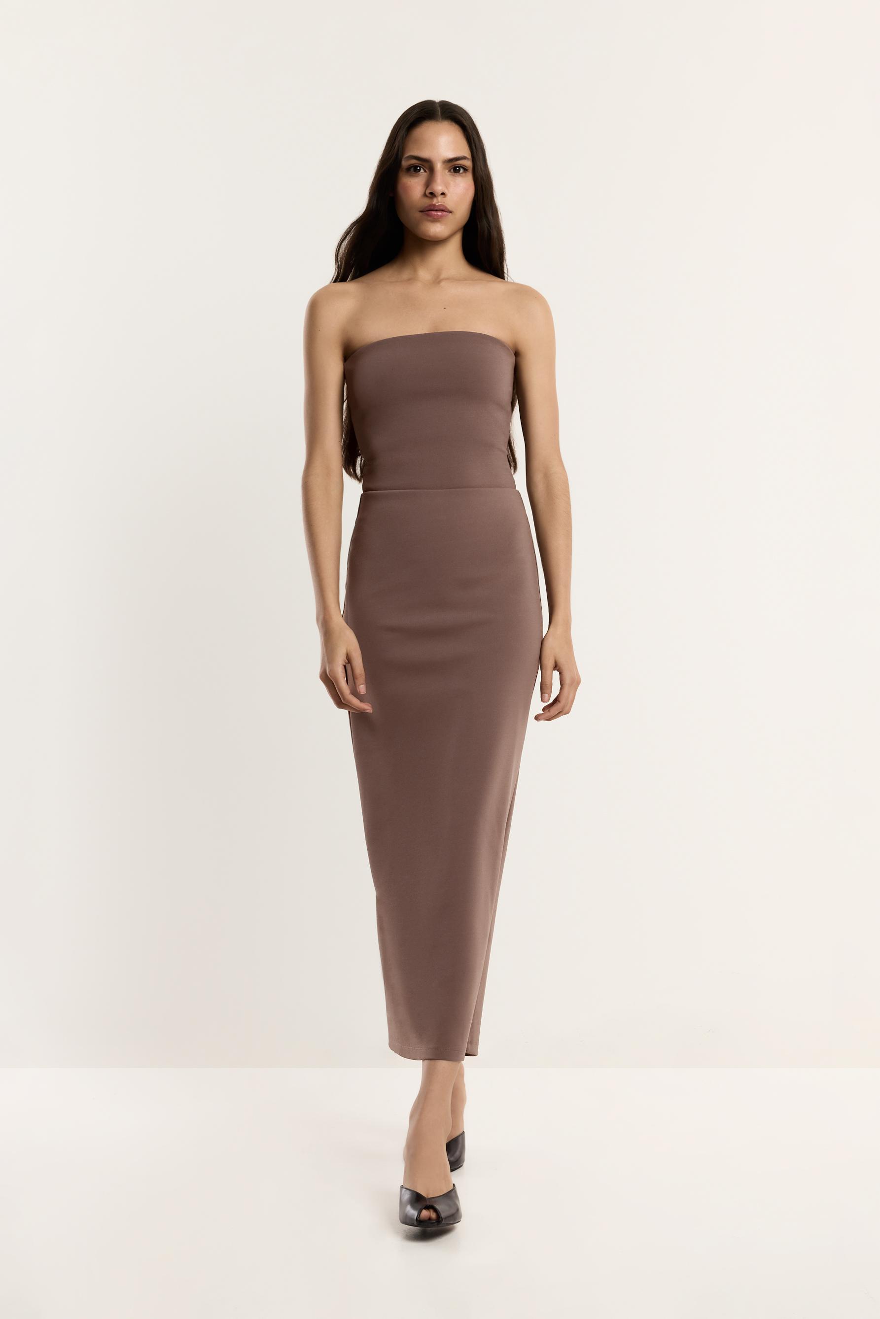 Falda midi