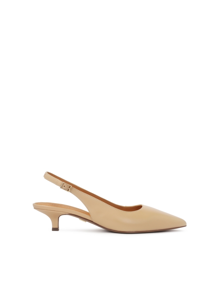 Beige leather duckling pumps