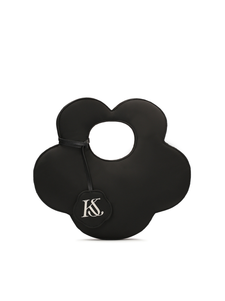 Nylon bag in the shape of a flower