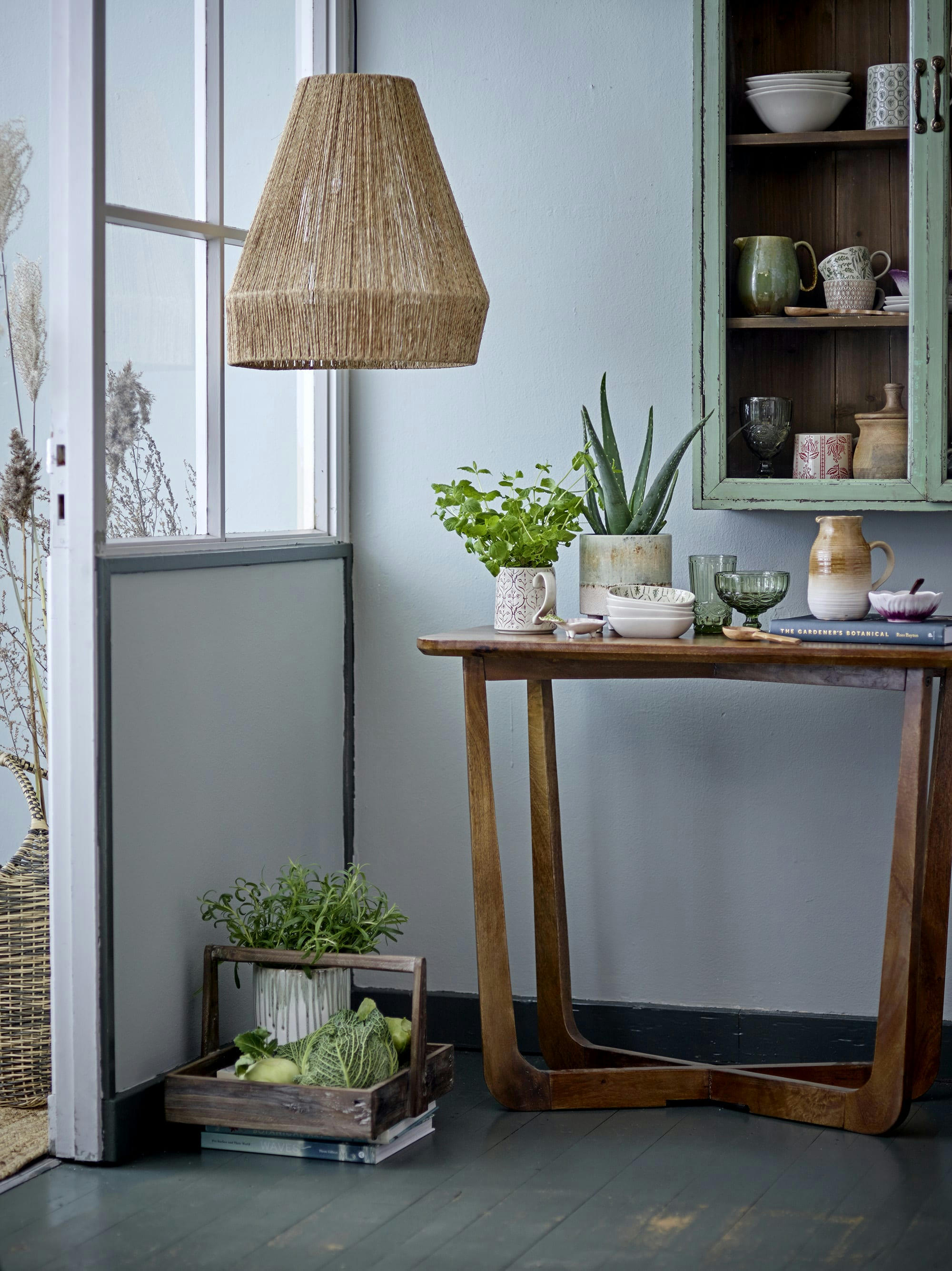 HAZEM - Vitrine en bois vert