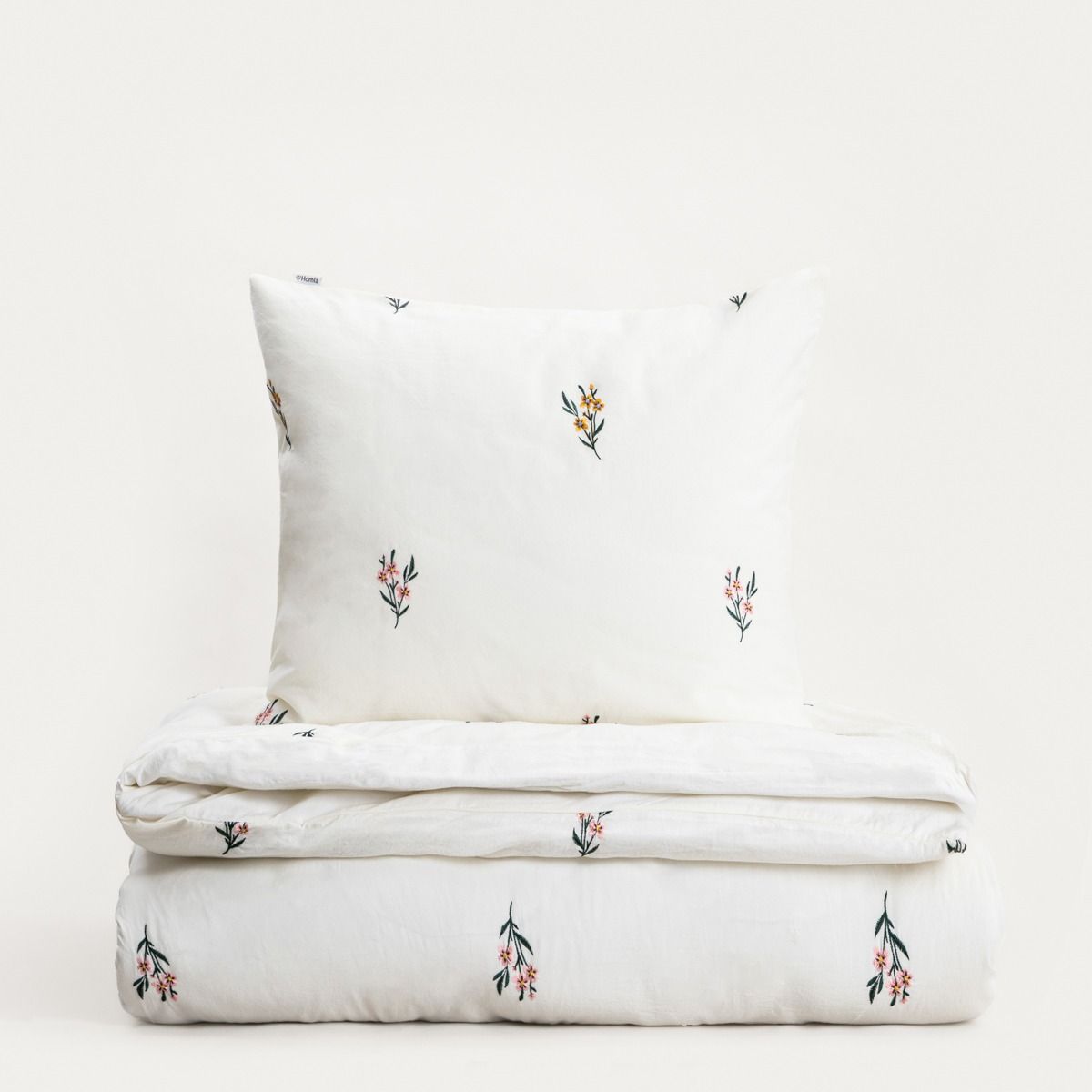 Pościel FLORAL DREAM z pranej bawełny z haftem w kwiatki 160x200   2*50x60 cm