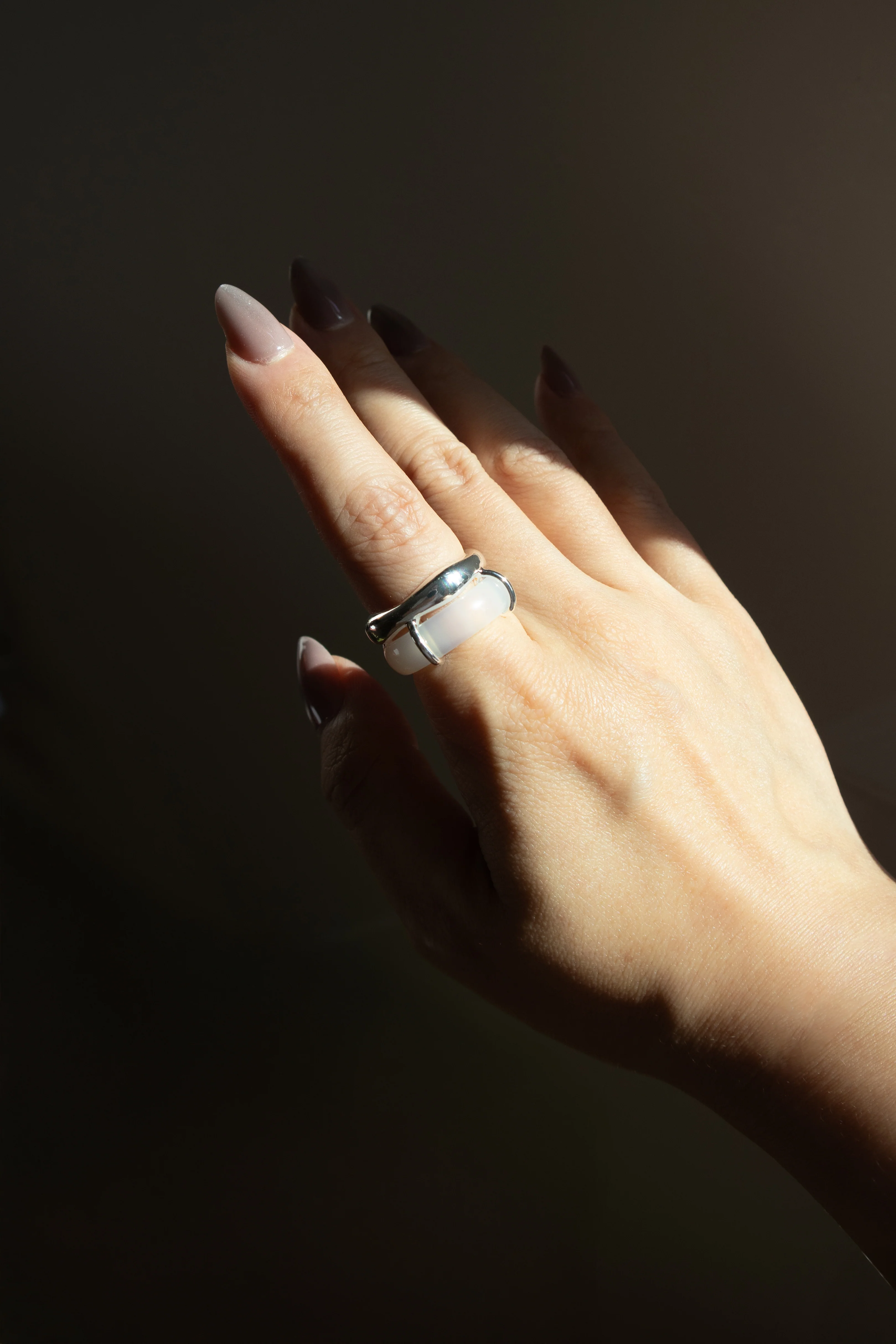 Cove — White Jade Stone Sculpted Ring