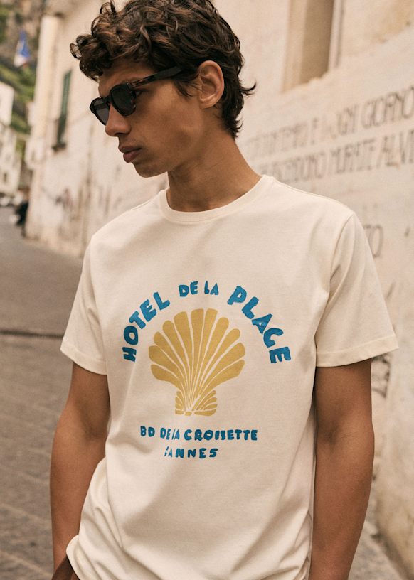 Hôtel de la Plage T-Shirt