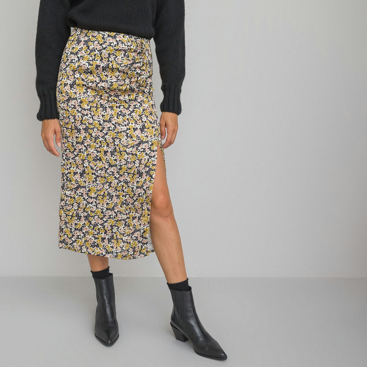 Jupe droite longue, en satin imprimé fleurs