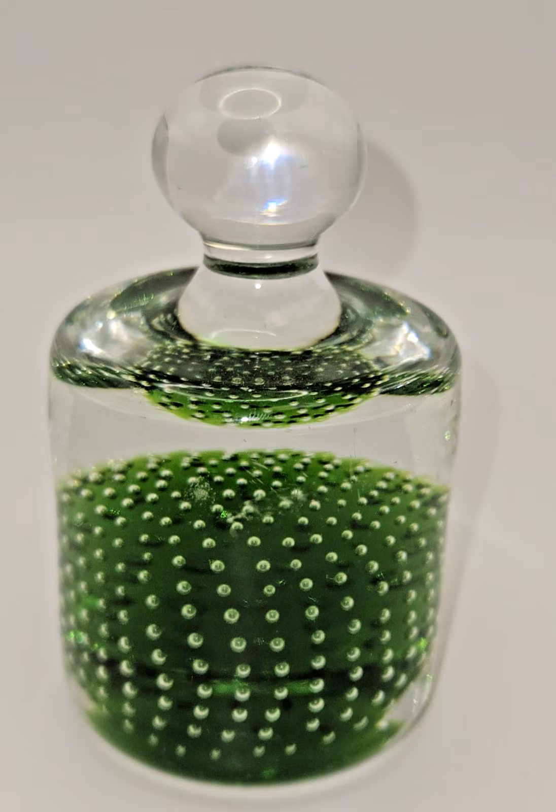 Vintage Murano Green Bullicante Controlled Bubble Glass Knob Paperweight MCM