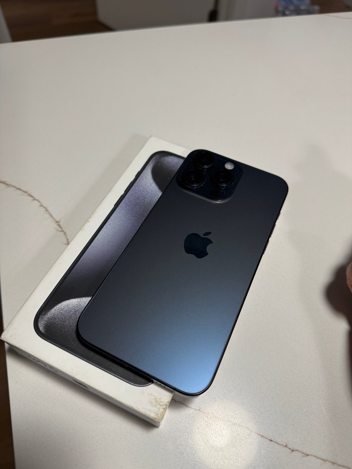 iPhone 15 PRO MAX 256G UNLOCKED