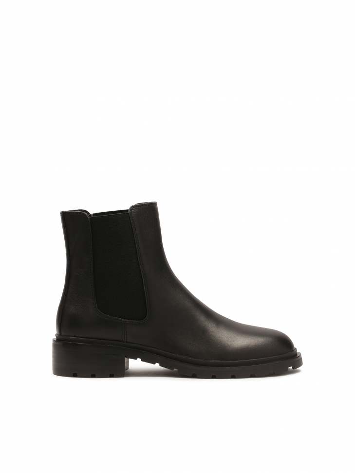 Leather Chelsea boots with elastic inserts