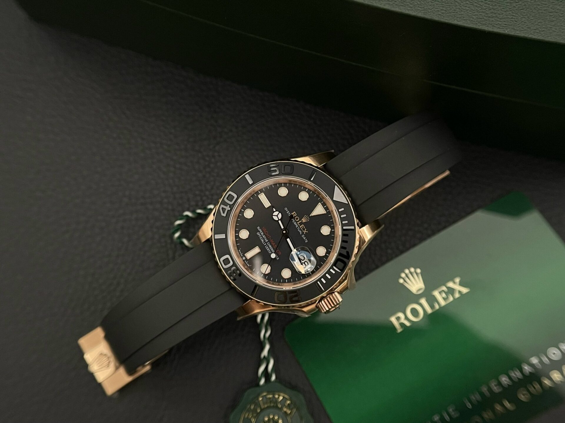 Rolex Yacht-Master RG Plated Black Dial 40mm Oysterflex EWF Replica
