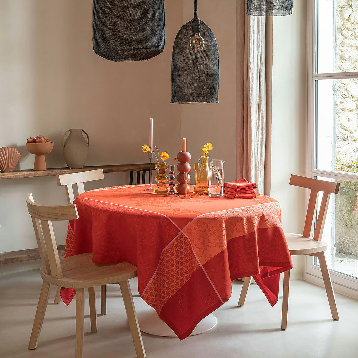 VOYAGE ICONIQUE - Nappe en coton coquelicot 175 x 250