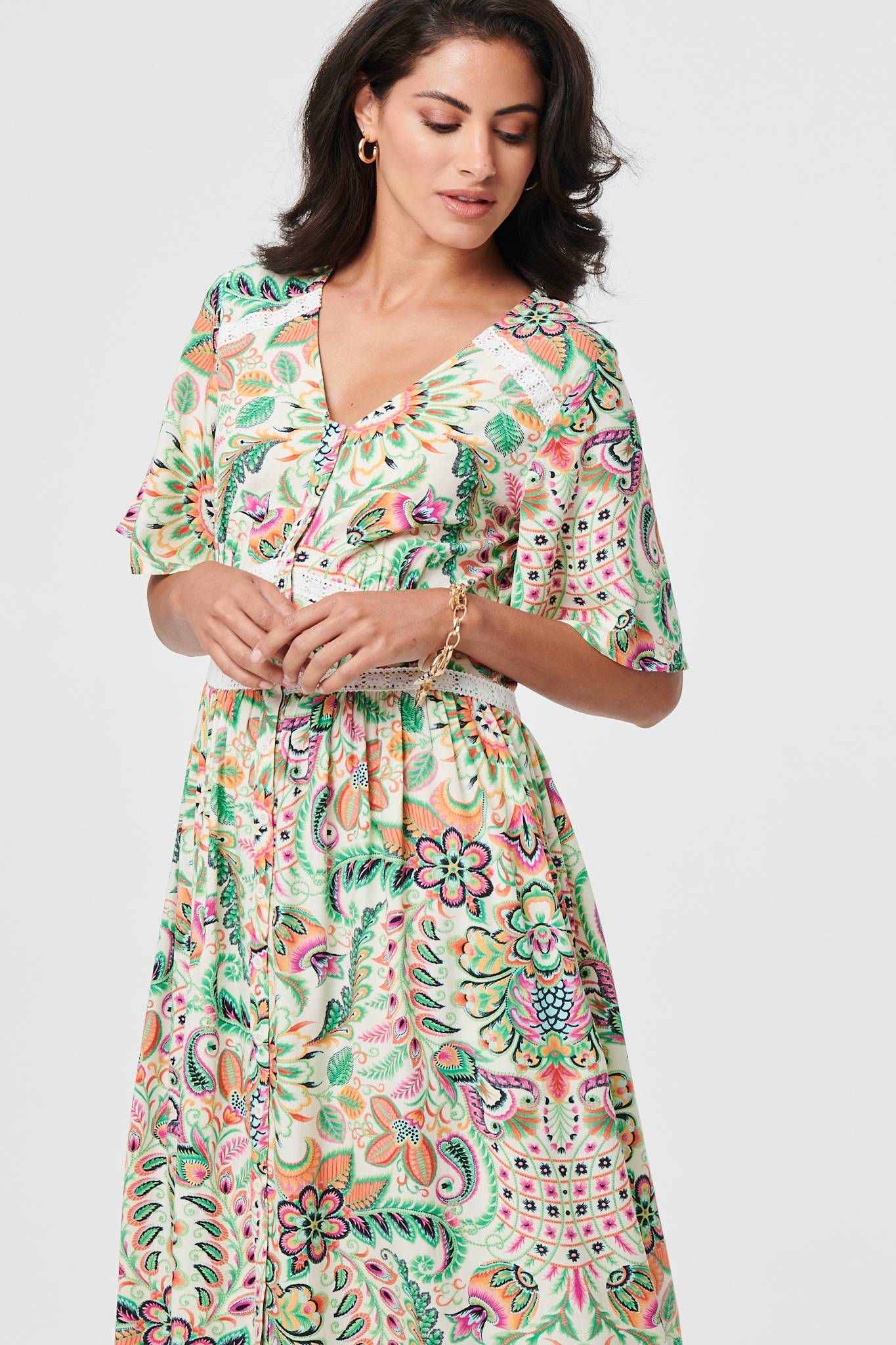 Izabel London Printed 1/2 Flared Sleeve Midi Dress