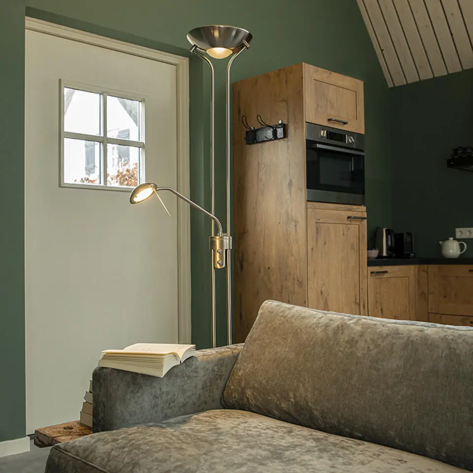 Qazqa staande lamp met leesarm diva zilverkleurig ge?ntegreerde led