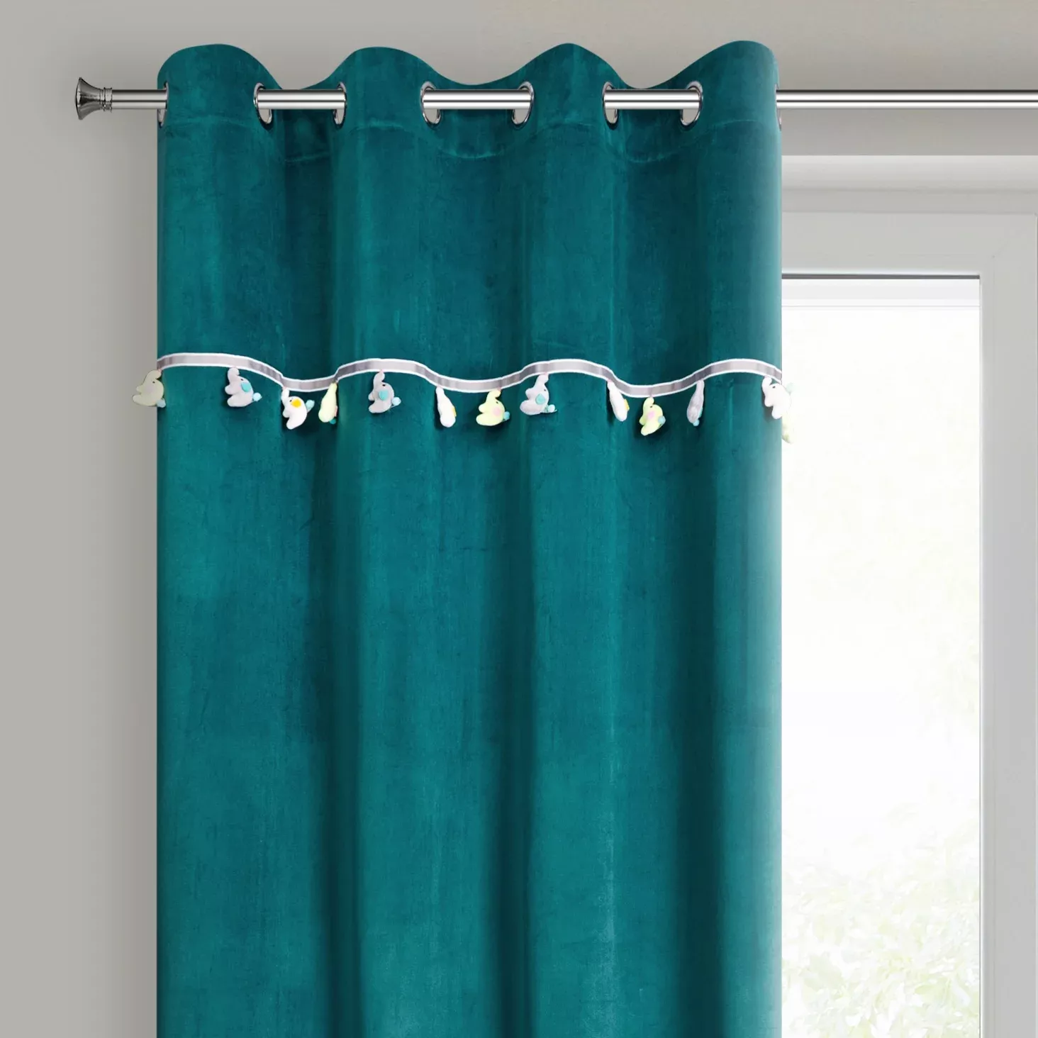 Zasłona turkusowa z aplikacją w słoniki z welwetowej tkaniny 140x250 cm przelotka - KIDS
