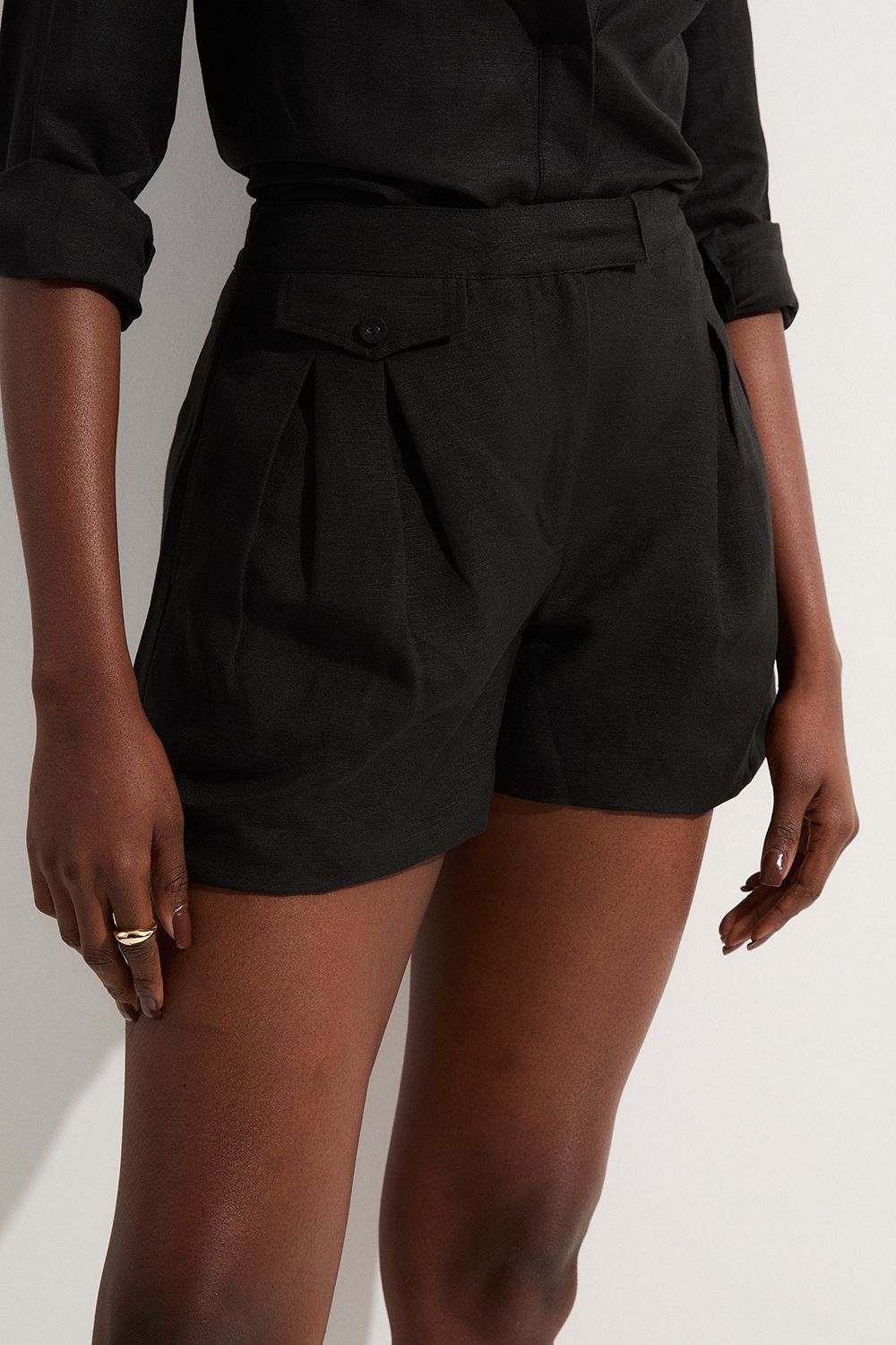 KarenMillen Viscose Linen Woven Pocket Detail Short