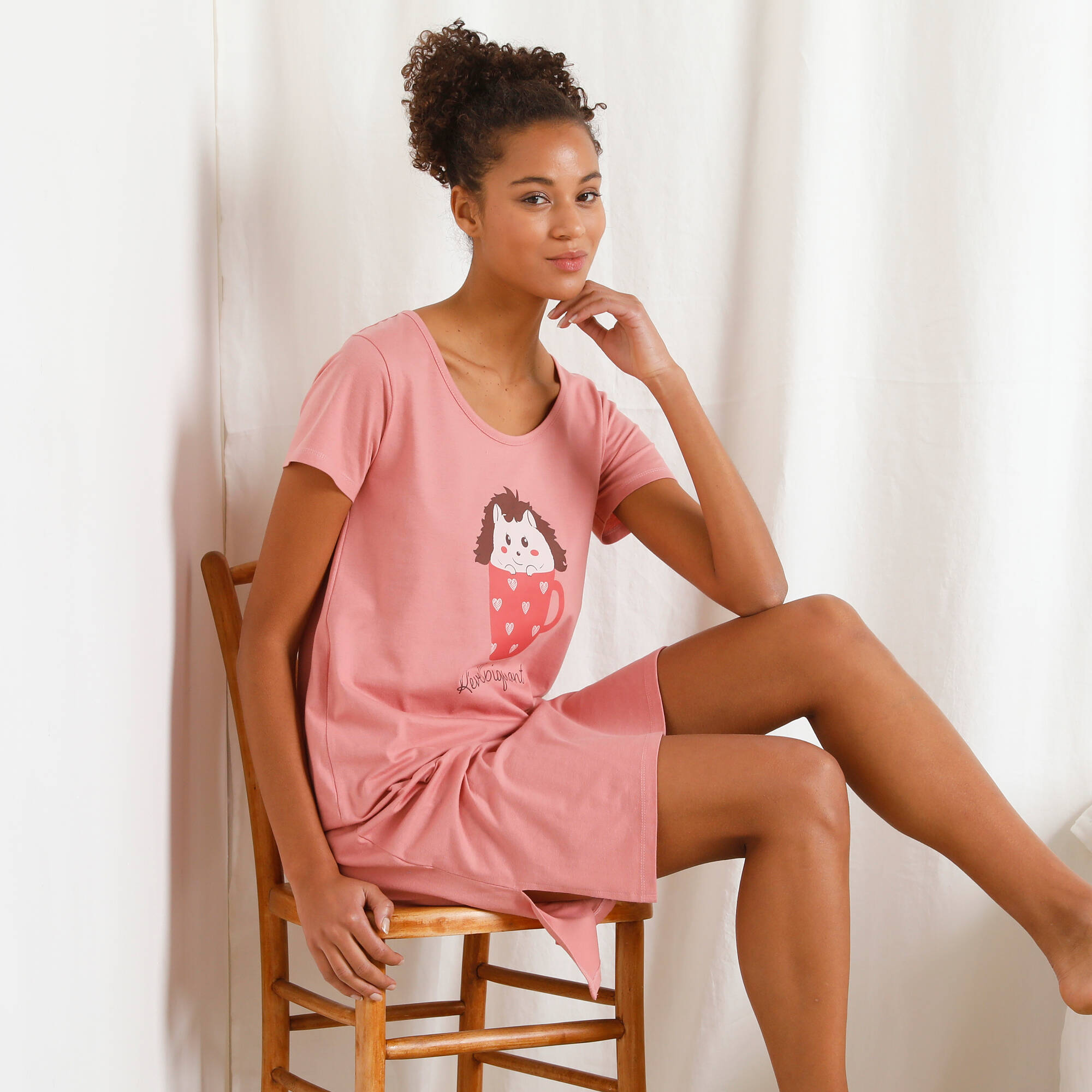 Chemise de nuit courte imprimée "hérisson"