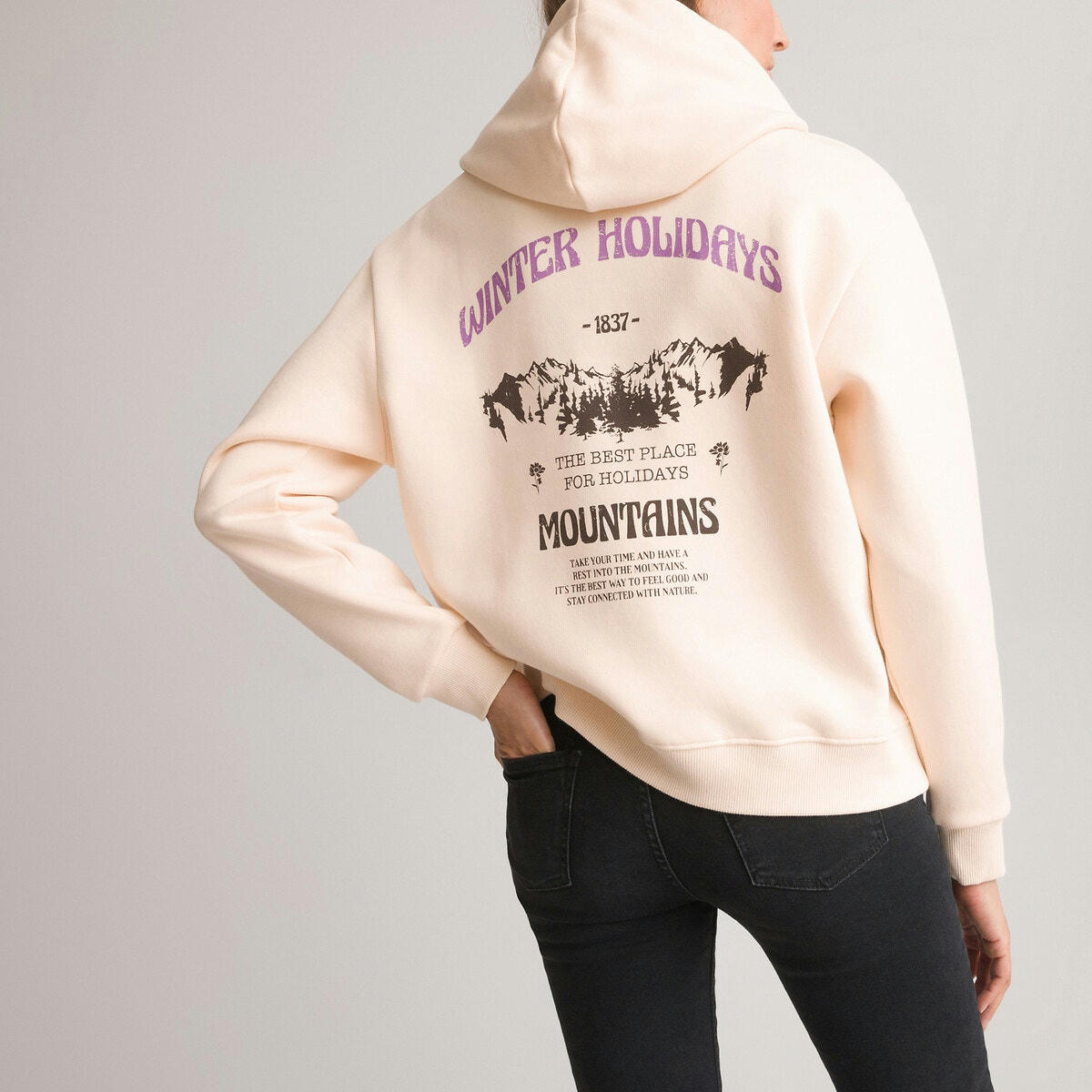 Sweat capuche, motif au dos