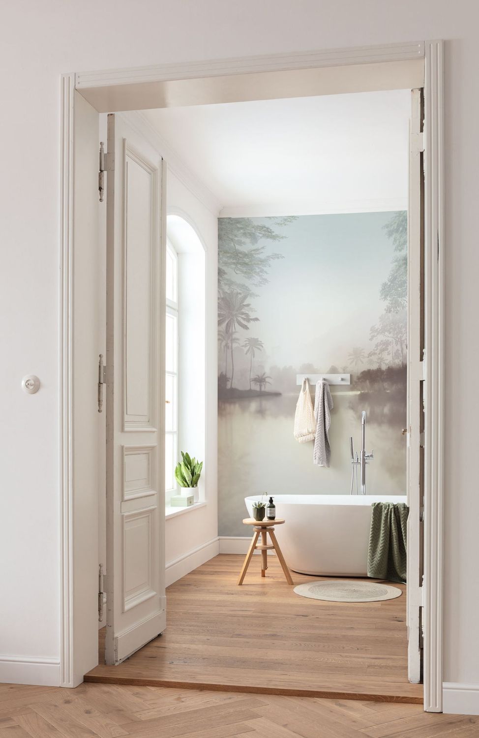 Sanders & Sanders fotobehang tropisch meer grijs, blauw en beige - 200 x 280 cm - 612402