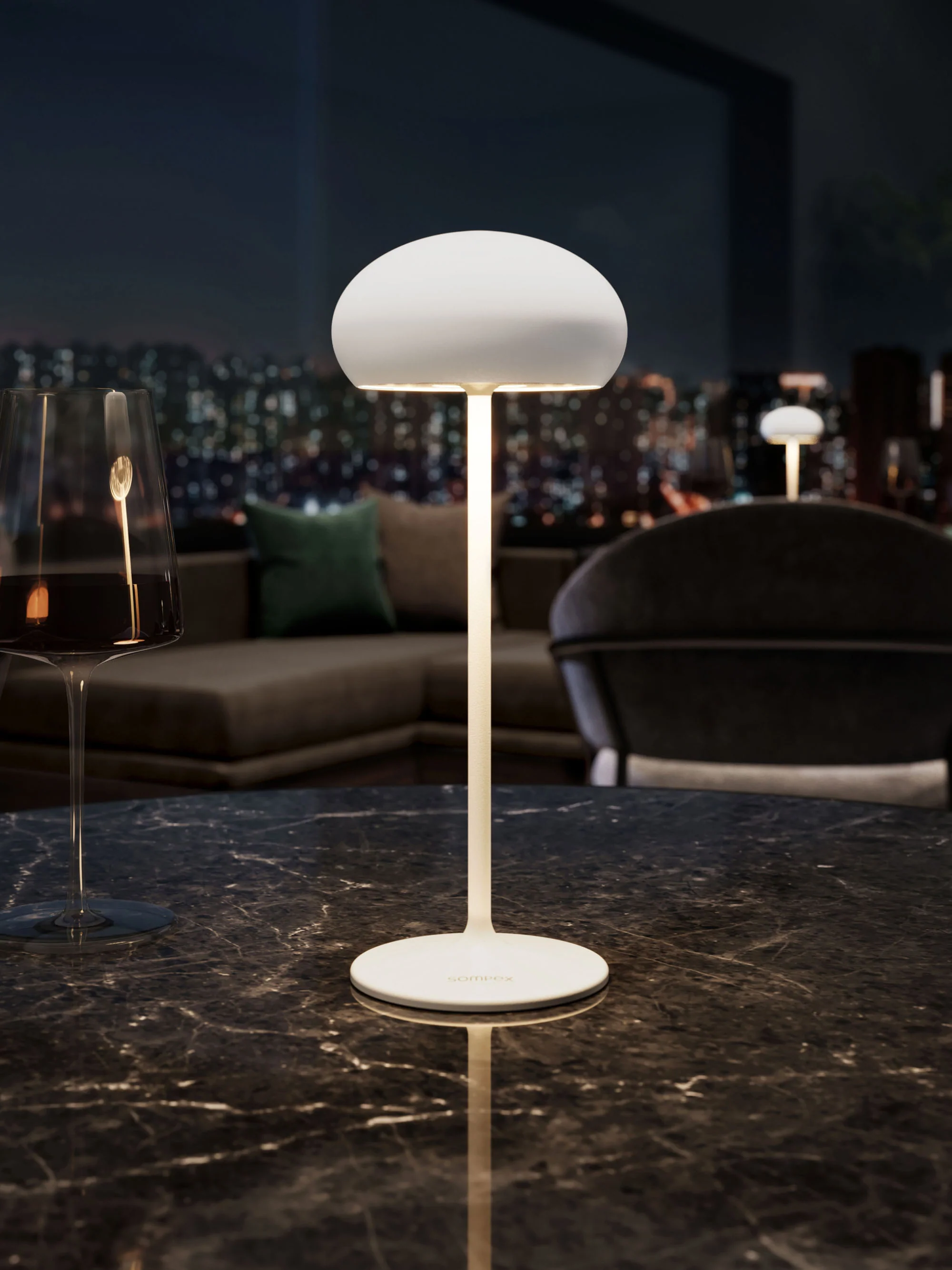 Mobile LED-Außentischlampe Pebble, dimmbar