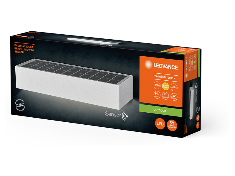 Kinkiet zewnętrzny Endura Solar LED 23 cm z czujnikiem dnia i nocy biały