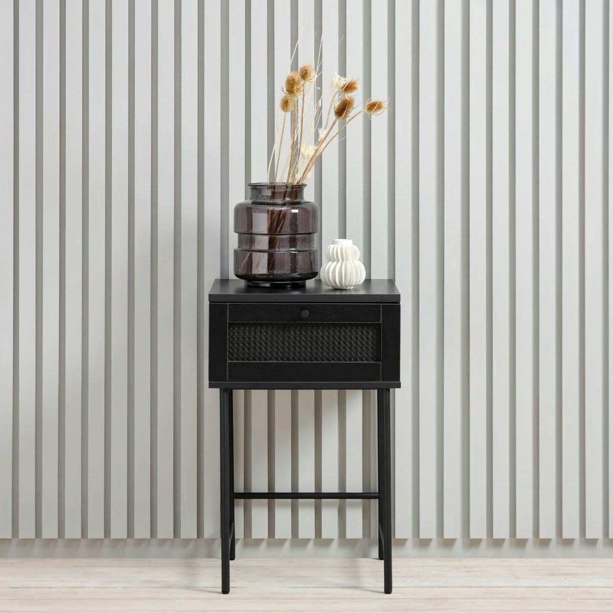 TUVALU - Table de chevet moderne en bois noir